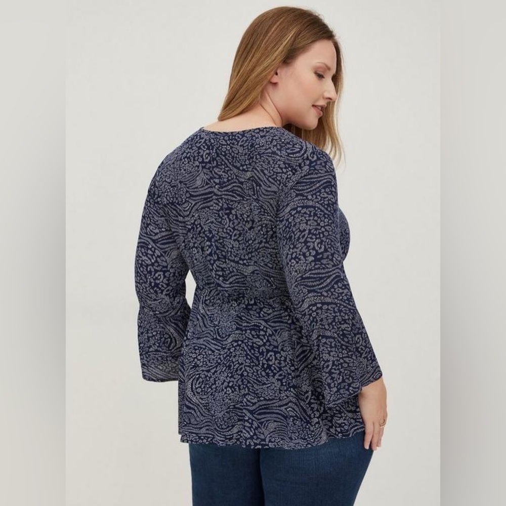 Torrid Lace-Up Babydoll Top Crinkle Gauze Animal Navy women’s Plus Size 2X - Picture 2 of 9